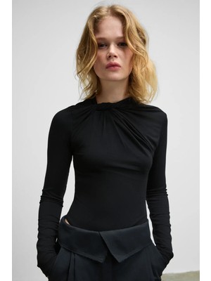 Grimelange Haze Kadın Yuvarlak Yaka Önü Düğüm Detaylı Uzun Kollu Vücuda Oturan Esnek Kumaşlı Çıtçıtlı Siyah Body