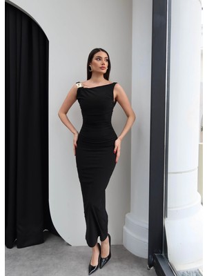 Esra Helvacı Büzgülü Tek Omuz Tokalı Elbise