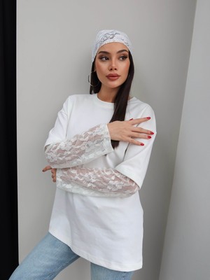 Esra Helvacı Kolları Dantel Oversize Tshirt