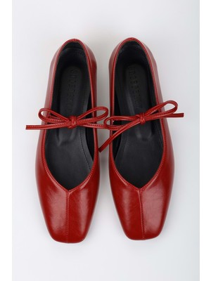 Shoeberry Kadın Noriel Kırmızı Cilt Bağlamalı Babet