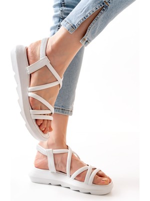 Zerenyus ZRİN-841-841 Beyaz Lastikli Kadın Günlük Sandalet