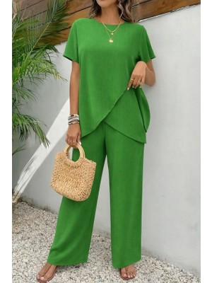 Adisia Kadın Kısa Kollu Bisiklet Yaka Asimetrik Kesim Detaylı Bürümcük Bluz ve Pantolon Ikili Takım