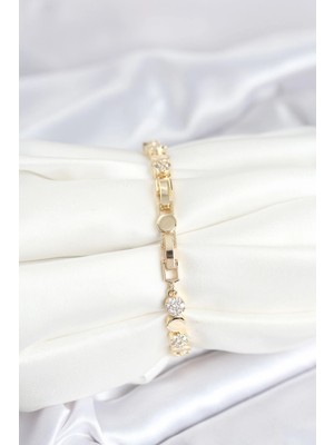 Moresun Buğz Pirinç Gold Renk Nokta Model Zirkon Taşlı Kadın Bileklik - Buğz