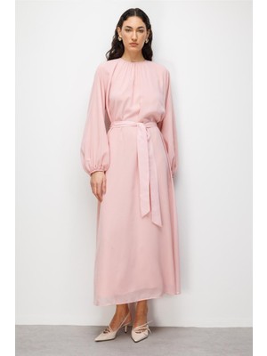 Pudra Mizalle Balon Kollu Kuşaklı Pembe Maksi Şifon Elbise