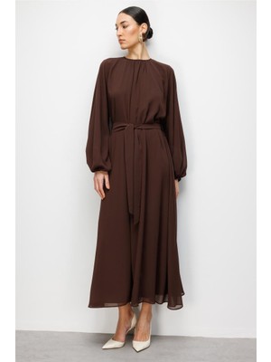 Acı Kahve Mizalle Balon Kollu Kuşaklı Kahverengi Maksi Şifon Elbise