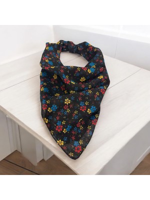 ALS Tasarım Dünyası Siyahi Renk  Zemin Içi Çiçek Desenli %100 Koton Bandana