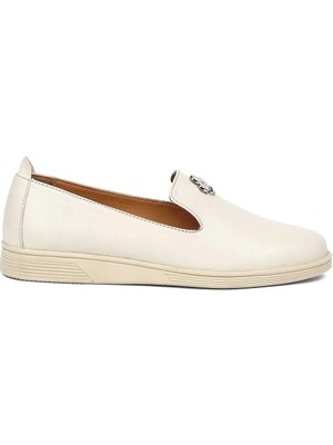 Celal Gültekin Kadın Bej Deri Ayakkabı