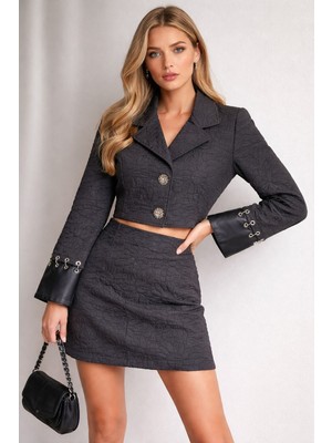 by Eylül Ertürk Nancy Deri Görünümlü Dokulu Etek