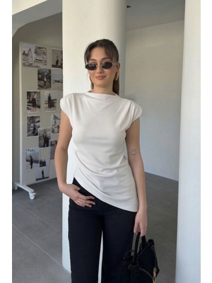 Magarde Omuzu Vatkalı Premium Bluz- Ekru