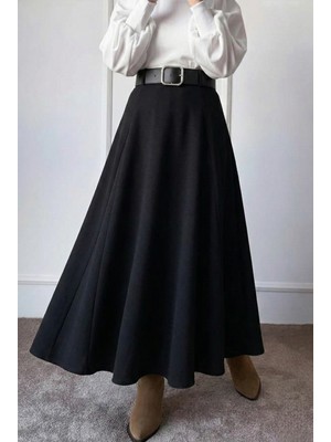 Miostil Kelebek Detay Krep Etek-Siyah