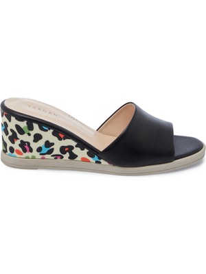 Tergan Siyah Hakiki Deri Kadın Terlik - K25Y1TR68085-A23