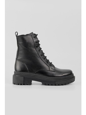 Tunaelli Kadın Siyah Hakiki Deri 35-41 Numara Bağcıklı Bot & Bootie