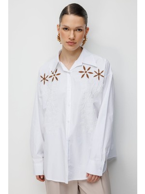 Ekol Kadın Boncuklu Çiçek Işlemeli Pamuk Gömlek 2810 Ekru