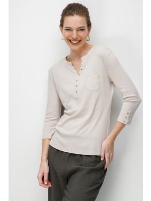Desen Triko Kadın Açma Yaka Kol Ucu Metal Düğmeli Pamuklu Penye Bluz 26805 Bej