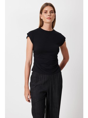 On Kadın Yanları Büzgülü Kısa Kollu Bluz 71377 Siyah