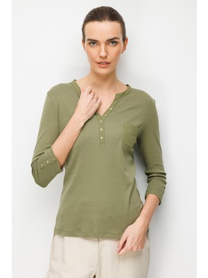 Desen Triko Kadın Açma Yaka Kol Ucu Metal Düğmeli Pamuklu Penye Bluz 26805 Haki