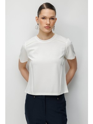On Kadın Dikiş Detaylı Sıfır Yaka T-Shirt 71458 Ekru