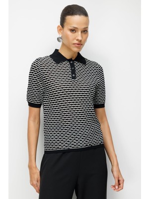 On Kadın Polo Yaka Desenli Bluz 70467 Siyah