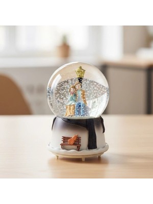 Epilons Mey Ithalat® Pilli Işıklı Müzikli Kar Küresi–kış Masalı Bankta Sevgili Figürlü Eğlenceli Masaüstü B