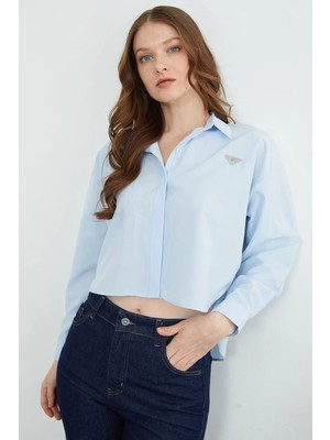 FullaModa Kelebek Aksesuarlı Crop Gömlek