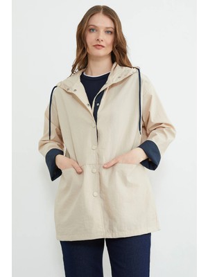 FullaModa Çıtçıtlı Kapüşonlu Paraşüt Kumaş Trençkot