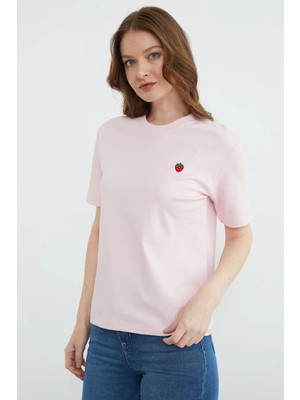 FullaModa Çilek Nakışlı Bisiklet Yaka Tişört