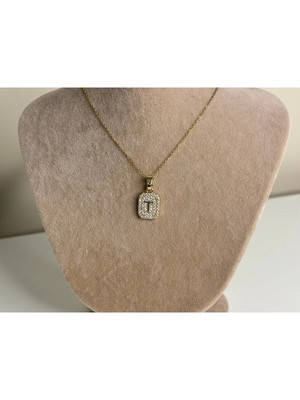 Eredka Zirkon Taşlı ''t'' Harf Kolye Kararma ve Paslanmaya Dayanıklı Çelik