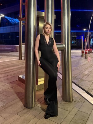 Emh Store Kadın Kolsuz Dantel Gupur Detay V Yaka Ispanyol Paça Tulum