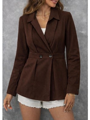 Bizcomoda Kadın Düğme ve Plise Detay Arkası Lastikli Ceket