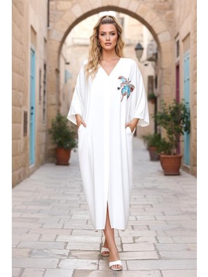 Modanı Seç Beyaz V Yaka Göğsü Kelebek Nakışlı Cepli Oversize Uzun Gömlek Elbise