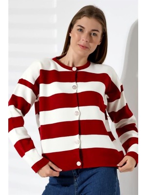 Modanı Seç Kırmızı Çizgili Düğmeli Klasik Triko Hırka