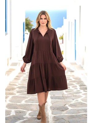 Modanı Seç Kahverengi Bel ve Yaka Bağlamalı Diz Boyu Elbise