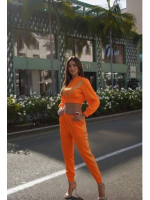 Munn Collection Kadın Uzun Kollu Önü Şerit Detay Kısa Ceket ve Pantolon Ikili Takım