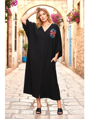 Modanı Seç Siyah V Yaka Sırtı ve Göğsü Çiçek Nakışlı Cepli Oversize Uzun Gömlek Elbise