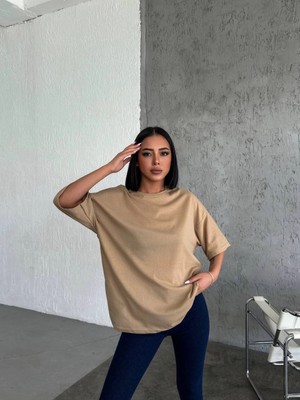 Pileli Store Kadın Düz T-Shirt Kısa Kol Bisiklet Yaka Ovarsize Rahat Kalıp Günlük Tişört - Bej