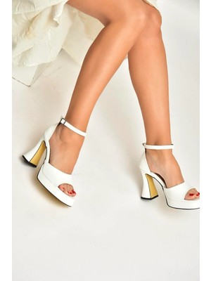 Fox Shoes Y404850209 Beyaz Kalın Topuklu Kadın Ayakkabı