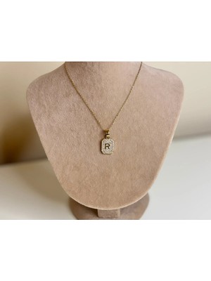 Eredka Zirkon Taşlı ''r'' Harf Kolye Kararma ve Paslanmaya Dayanıklı Çelik