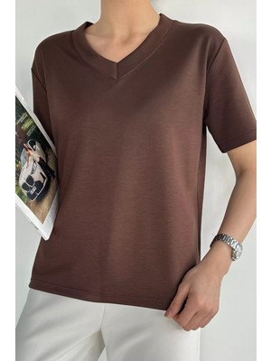 Gülseli Kadın V Yaka Basic Tişört P-00020649