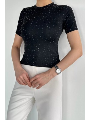 Gülseli Kadın Bisiklet Yaka Taş Işlemeli Likralı Bluz P-00020643