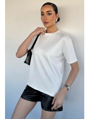 Gülseli Kadın Bisiklet Yaka Likralı Tişört P-00020630