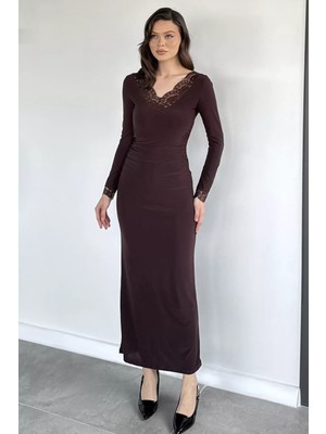 Gülseli Kadın V Yaka Dantel Detaylı Likralı Büzgülü Elbise P-00020620