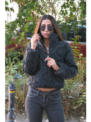 Modanı Seç Siyah Dik Yaka Şal Desenli Lüx Kısa Şişme Mont