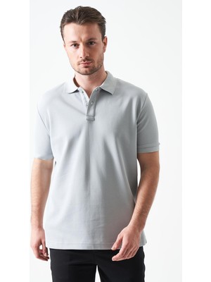 Tena Erkek Gri Ayaklı Yaka Basic Ay Parçası Yırtmaçlı Iki Düğmeli Tişört