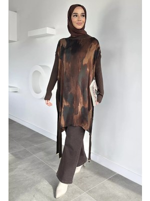 Julude Gülseli Düğme Detaylı Ipek Kübra Kumaş Tesettür Triko Tunik P-00020681