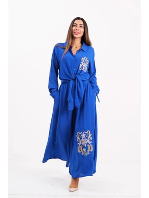 Modanı Seç Saks Mavi Önü ve Sırtı Nakışlı Kolu Apoletli Gömlek Pantolon Takım