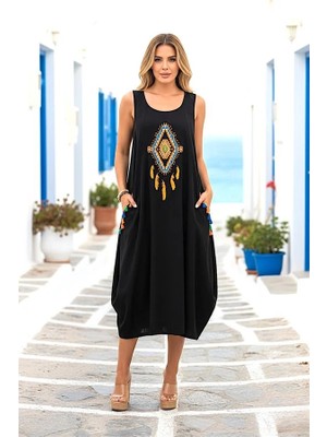 Modanı Seç Siyah Askılı Önü Nakışlı Cepleri Püsküllü Uzun Elbise