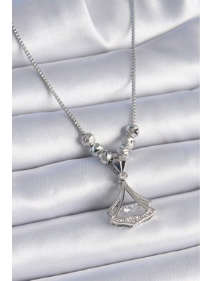 İsmiyle Al 316L Çelik Zincir Gümüş Renk Gingko Yaprağı Model Zirkon Taş Detay Kadın Kolye