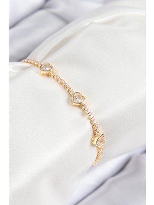İlkyaz Fashion Pirinç Zirkon Taşlı Sıralı Kalp Model Gold Renk Kadın Bileklik - TJ-BB7729