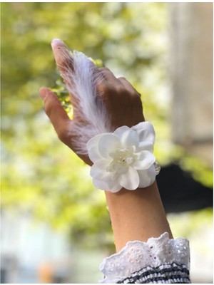 İlkyaz Fashion Bride To Be Gelin Bilekliği Tüy ve Inci Boncuk Beyaz Renkli Bekarlığa Veda Partisi Bilekliği 1
