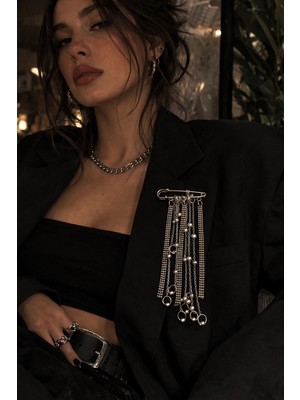 Mçb Group Zincirli Çengelli Iğne Broş Punk Tarz Metal Zincirli Ceket Yaka Aksesuarı